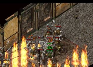 装备搭配可以考验私服玩家的基本技能